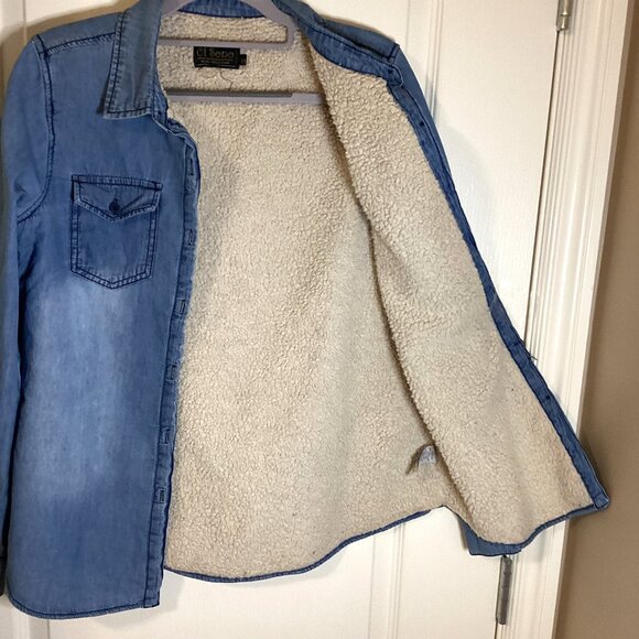 Ci Sono Women's Sherpa Lined Denim Jacket Size M Casual Work - Picture 5 of 8